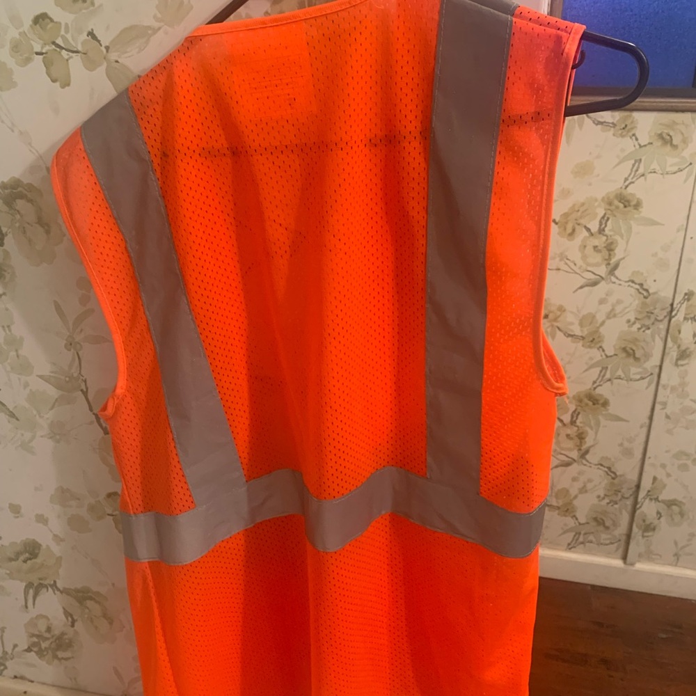 High Visibility Safety Vest - Picture 3 of 7